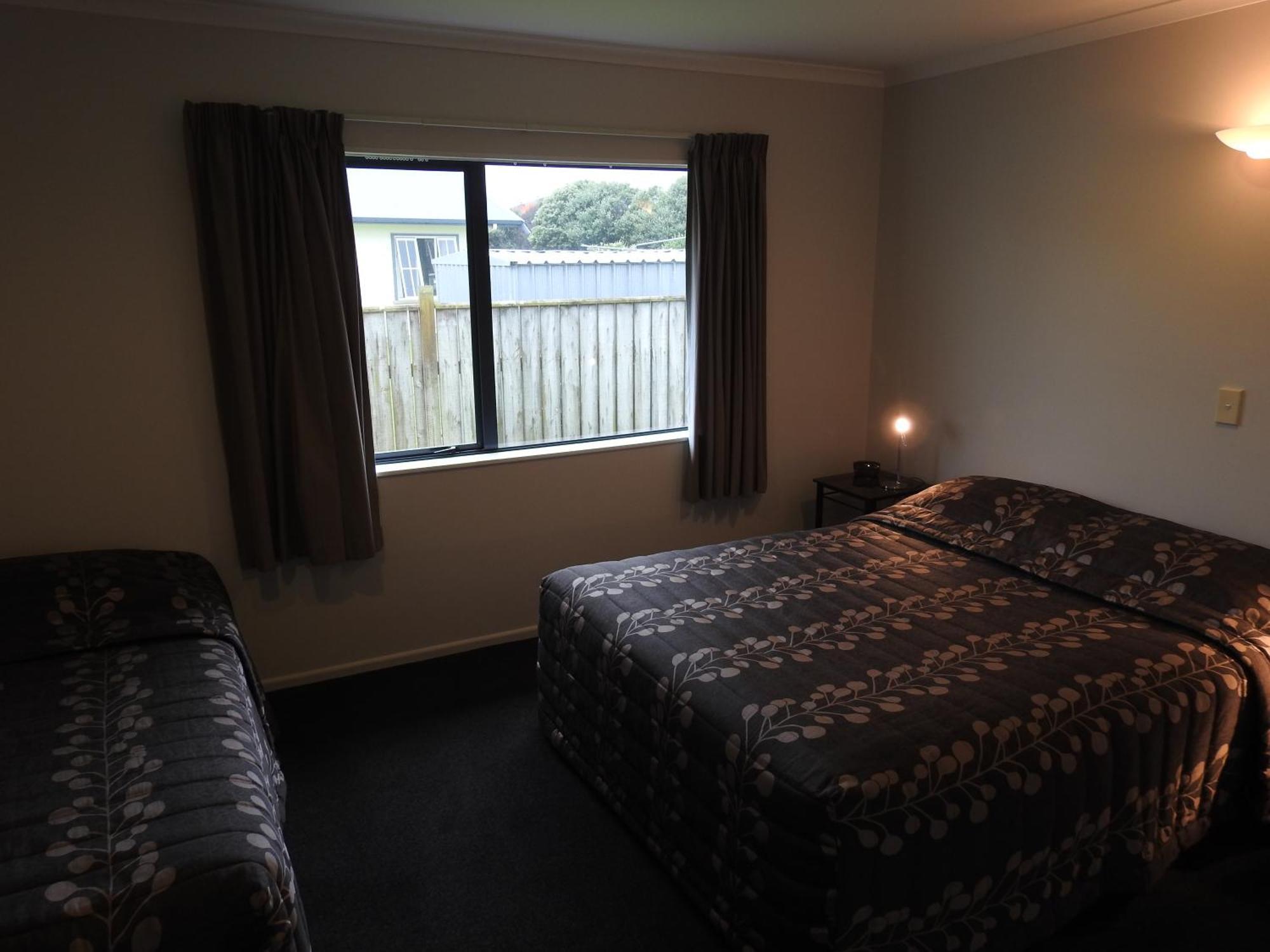 Tudor Lodge Motel Hawera Exterior foto